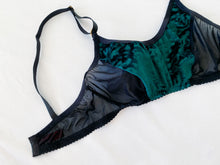 Load image into Gallery viewer, Oh my Leopard Velvet Bralette
